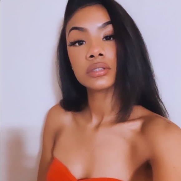 Meet your Posher, Paris - Picture 2 of 8